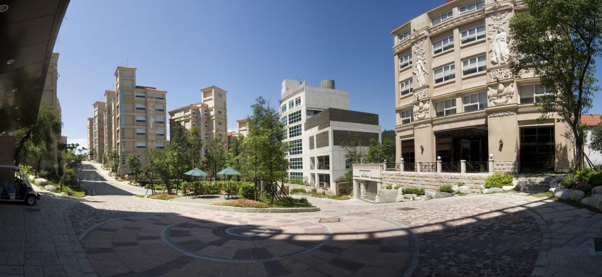 อีสเทิร์น โฮเต็ลแอนด์รีสอร์ต หยางเหมย Hotel Yangmei ภายนอก รูปภาพ