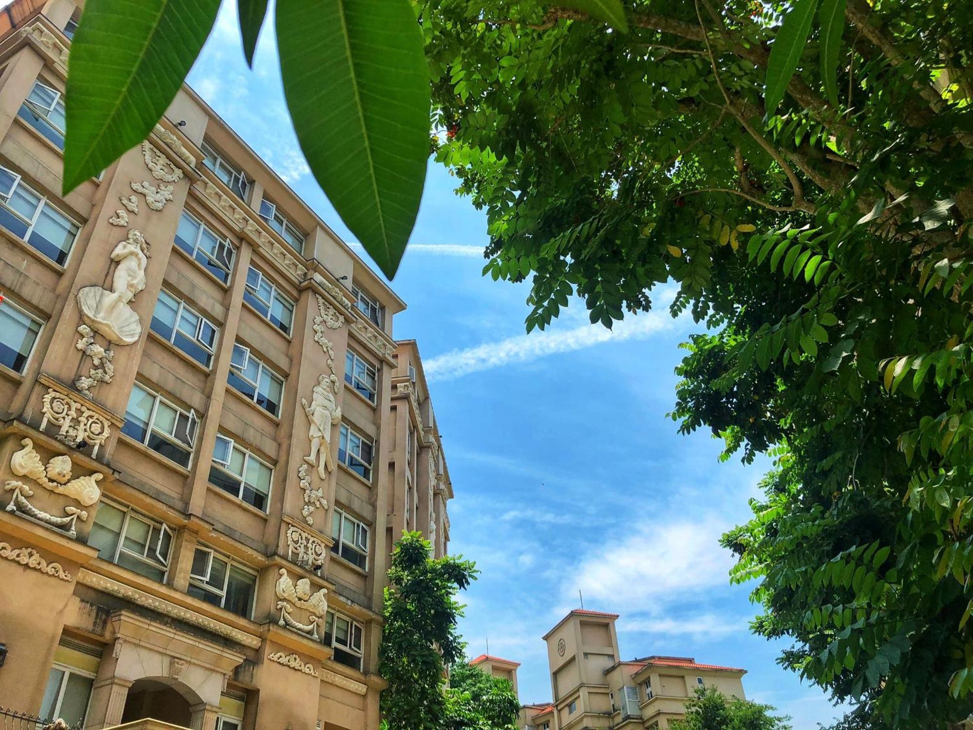 อีสเทิร์น โฮเต็ลแอนด์รีสอร์ต หยางเหมย Hotel Yangmei ภายนอก รูปภาพ