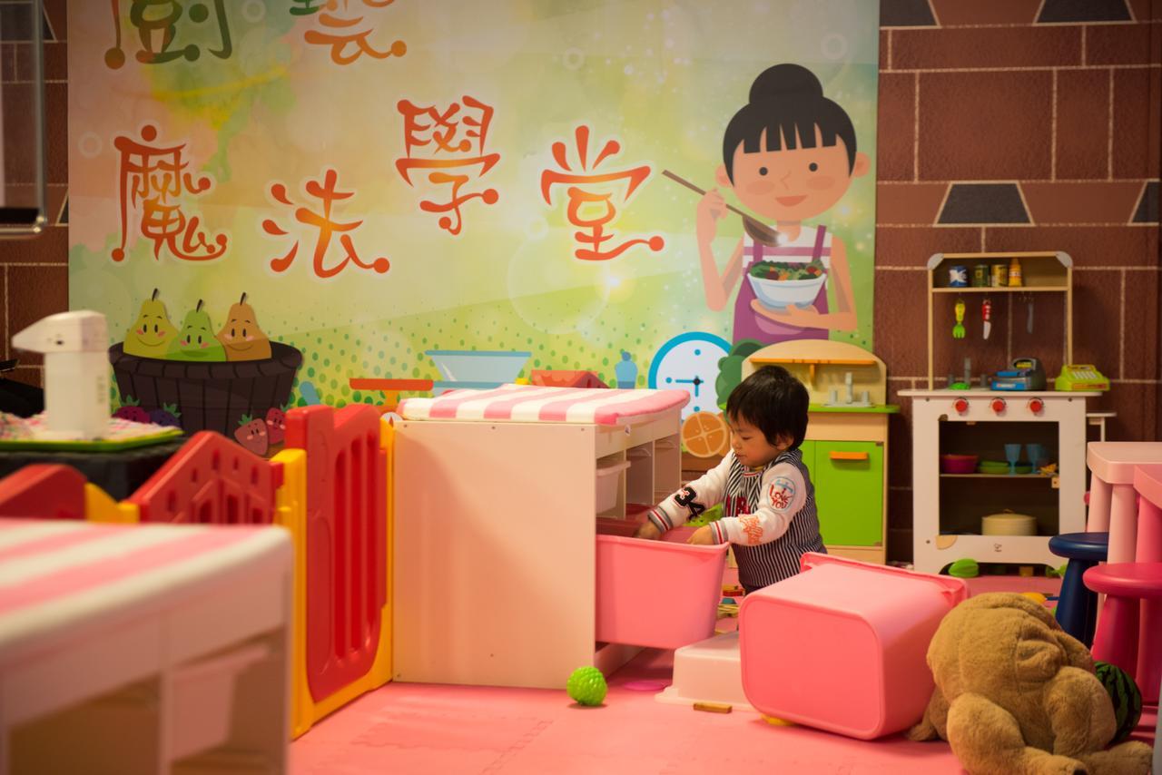 อีสเทิร์น โฮเต็ลแอนด์รีสอร์ต หยางเหมย Hotel Yangmei ภายนอก รูปภาพ
