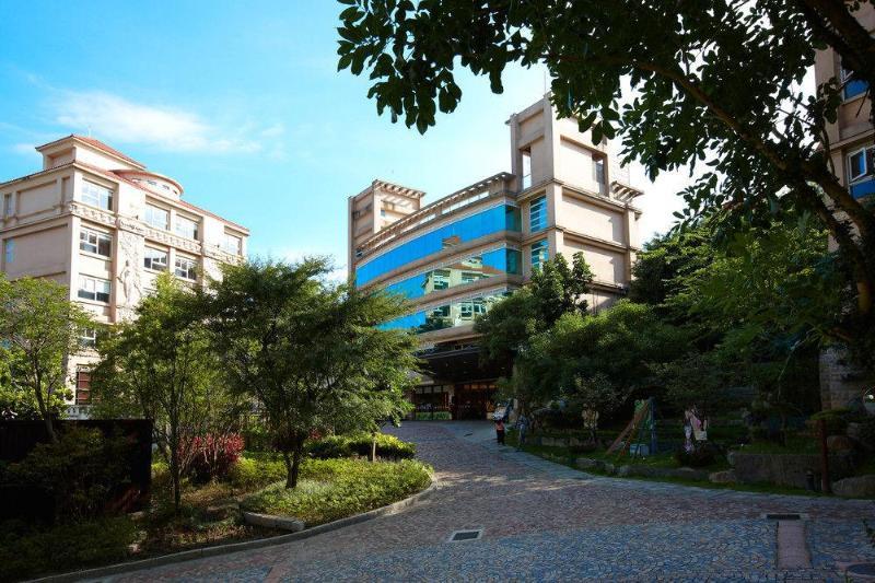 อีสเทิร์น โฮเต็ลแอนด์รีสอร์ต หยางเหมย Hotel Yangmei ภายนอก รูปภาพ