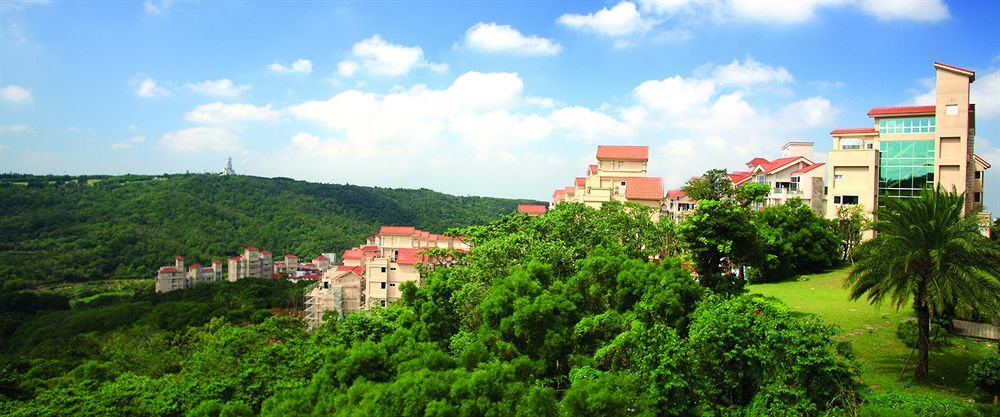 อีสเทิร์น โฮเต็ลแอนด์รีสอร์ต หยางเหมย Hotel Yangmei ภายนอก รูปภาพ