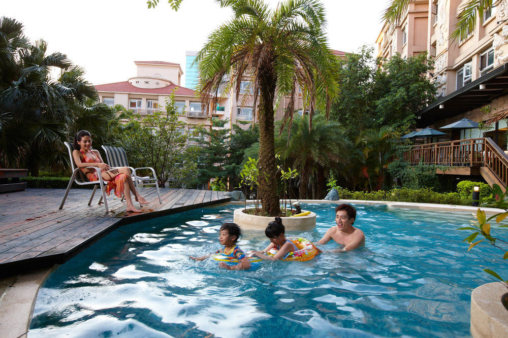 อีสเทิร์น โฮเต็ลแอนด์รีสอร์ต หยางเหมย Hotel Yangmei ภายนอก รูปภาพ