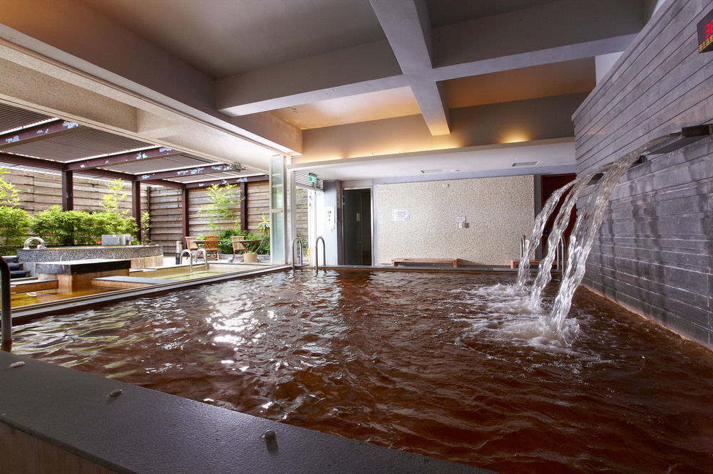 อีสเทิร์น โฮเต็ลแอนด์รีสอร์ต หยางเหมย Hotel Yangmei ภายนอก รูปภาพ